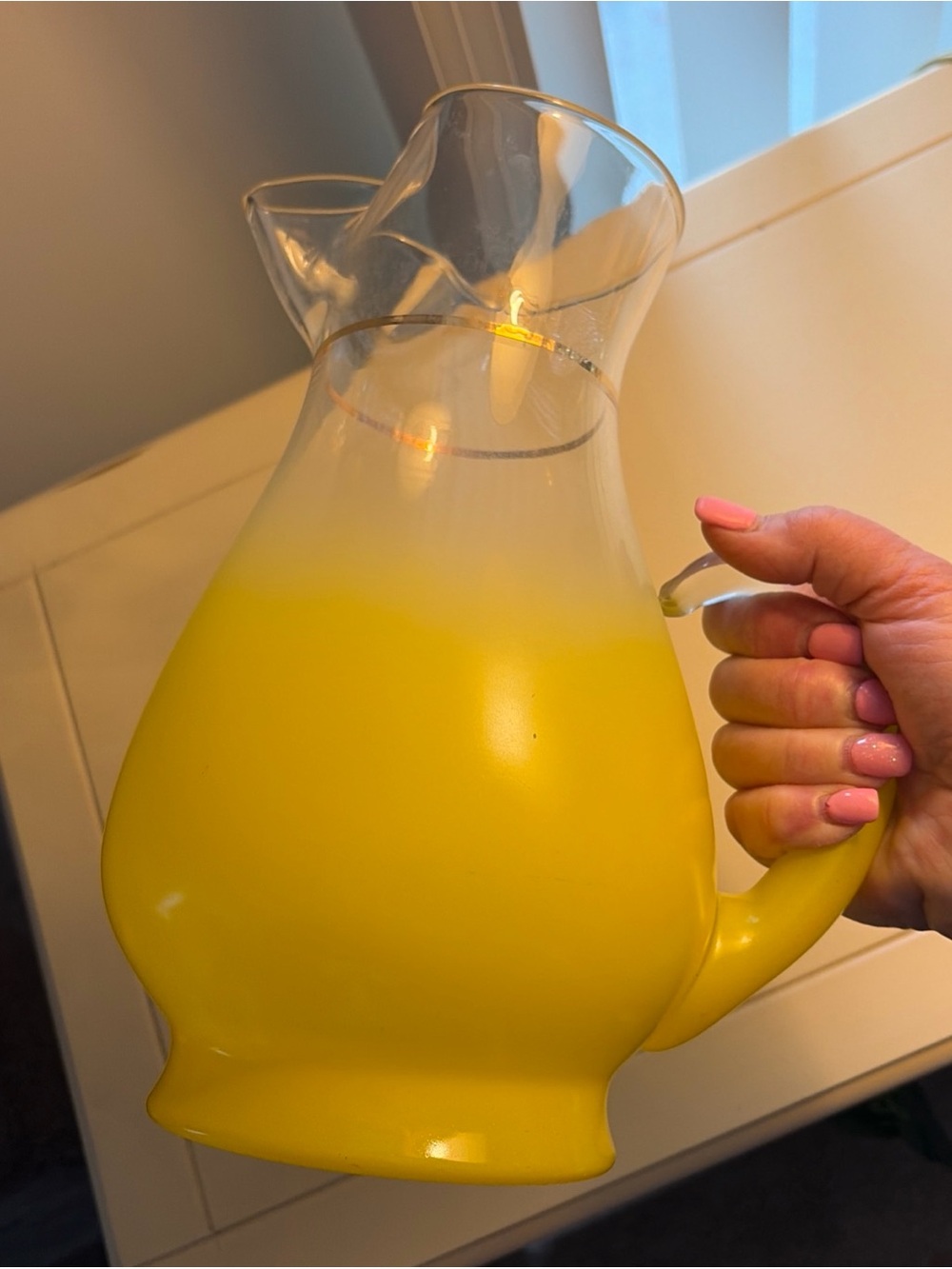 MCM ‘Blendo’ Yellow Frosted Glass Cocktail Pitcher, Mid Century Vintage 1950’s - Picture 8 of 8